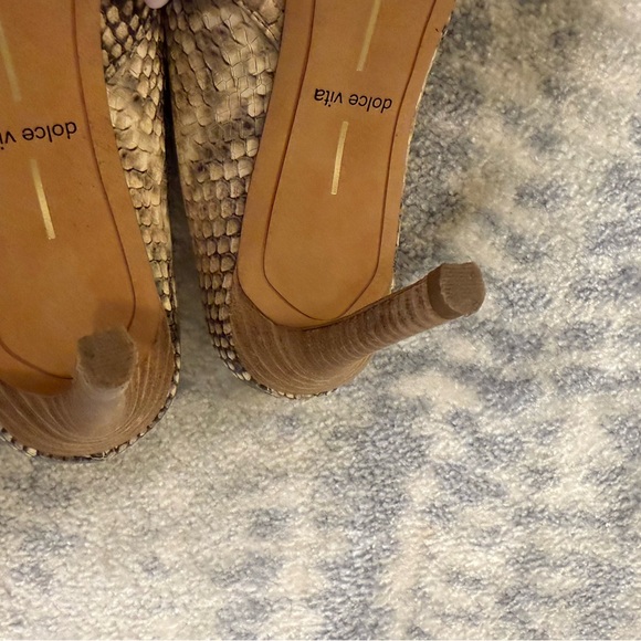 Dolce Vita Women's Snakeskin Mules - Black and Cream - Picture 7 of 7